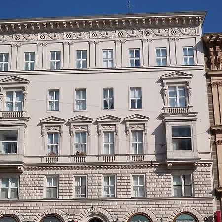 Apartment Schottenring Wina Bagian luar foto